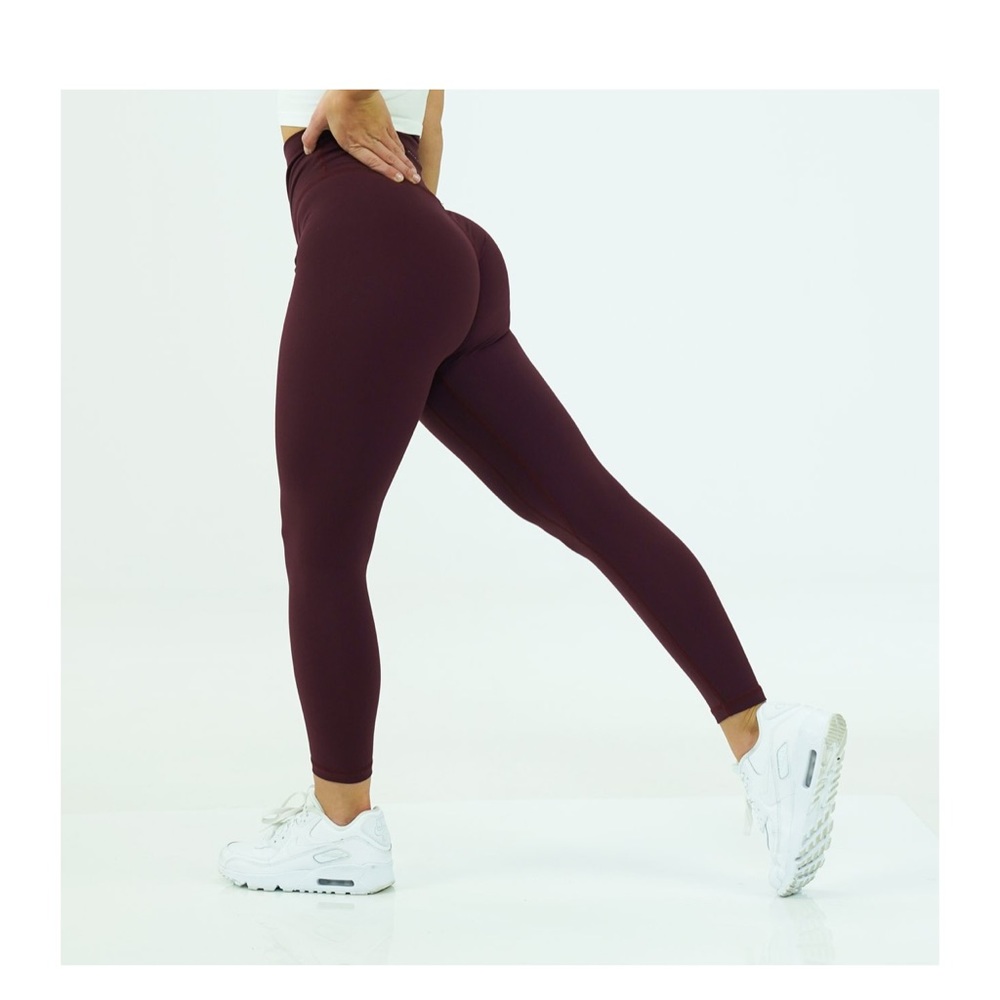 Signature Leggings